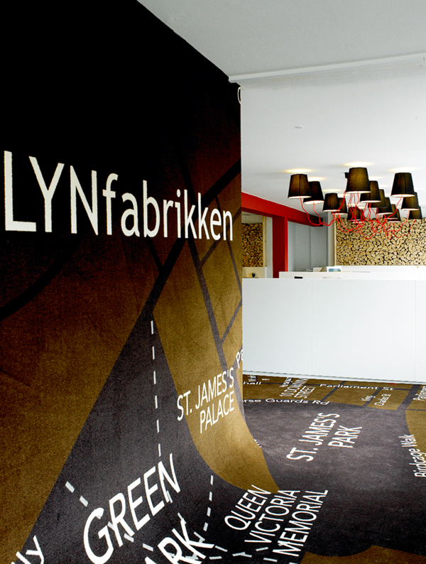  Exposition BOX